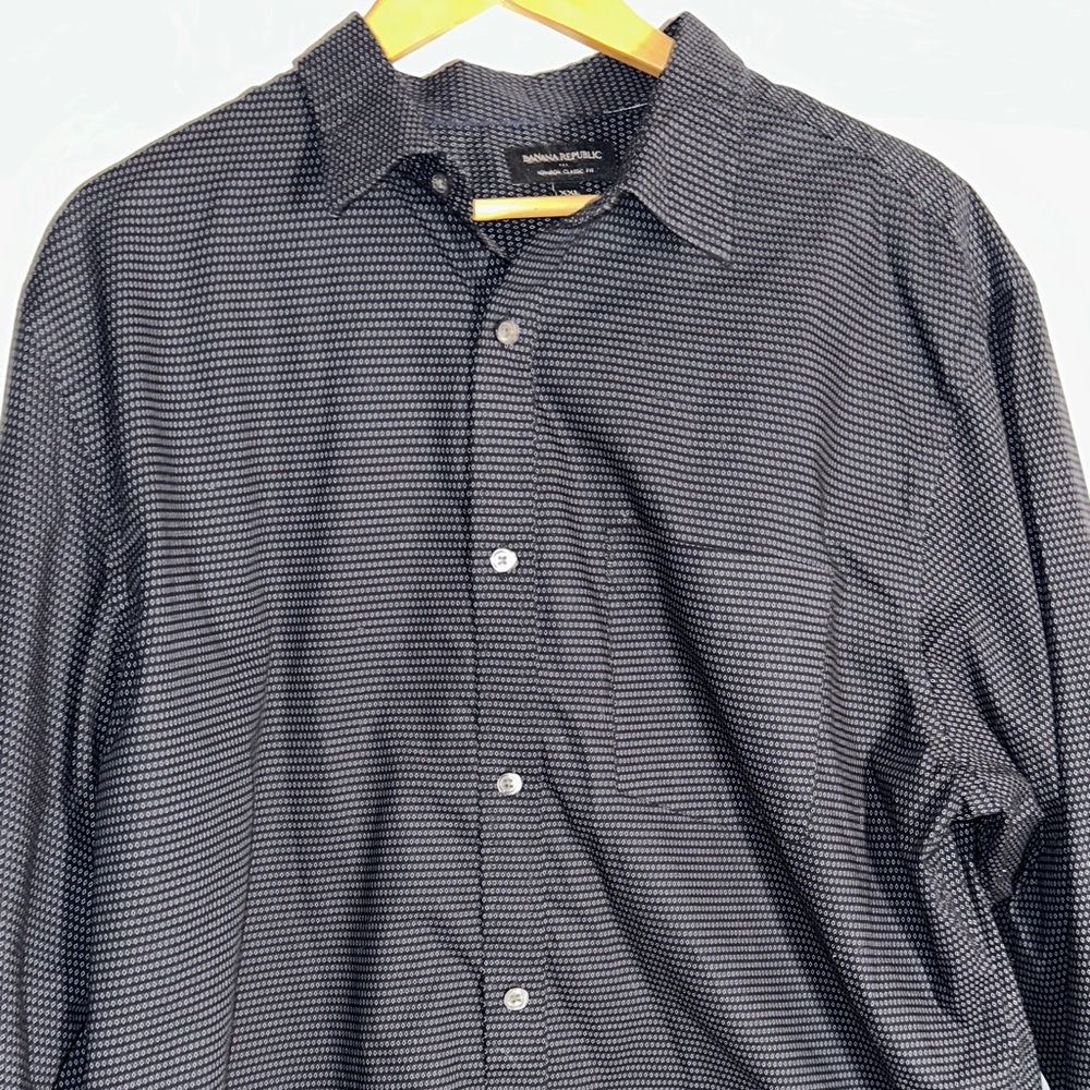 Banana Republic Navy and White Checkered Shirt
